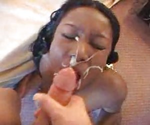 Beautiful ebony girl takes it in the face-Groth