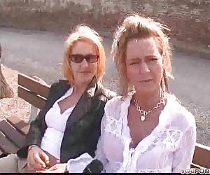 Diana and the blond girl
