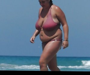 Chunky Bikini Candid