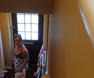 Julie flashes the delivery guy
