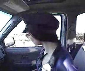 Pulled over by cop for a handjob