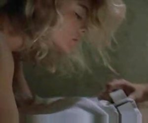 ERIKA ELENIAK