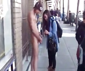 Girl Act Like She Never Seen Dick!