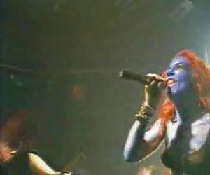 Rockbitch - fisting durante il concerto