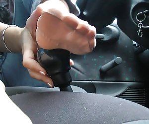 nylon play with gear shift
