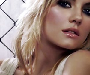 Elisha Cuthbert jerk off challenge