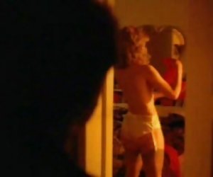 Nude Celeb Teri Garr