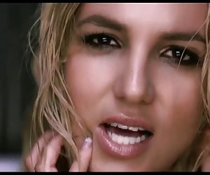 Britney Spears Womanizer (Director's Cut)