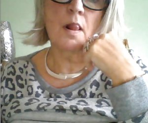 granny abuela tetonaza