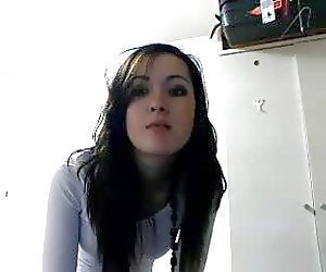 nice chick webcam