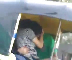 desi kissing in auto rickshaw