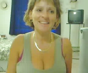 stunning mature 3