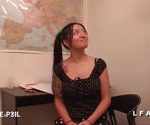 Asiat fr aux gros seins baisee comme une chienne